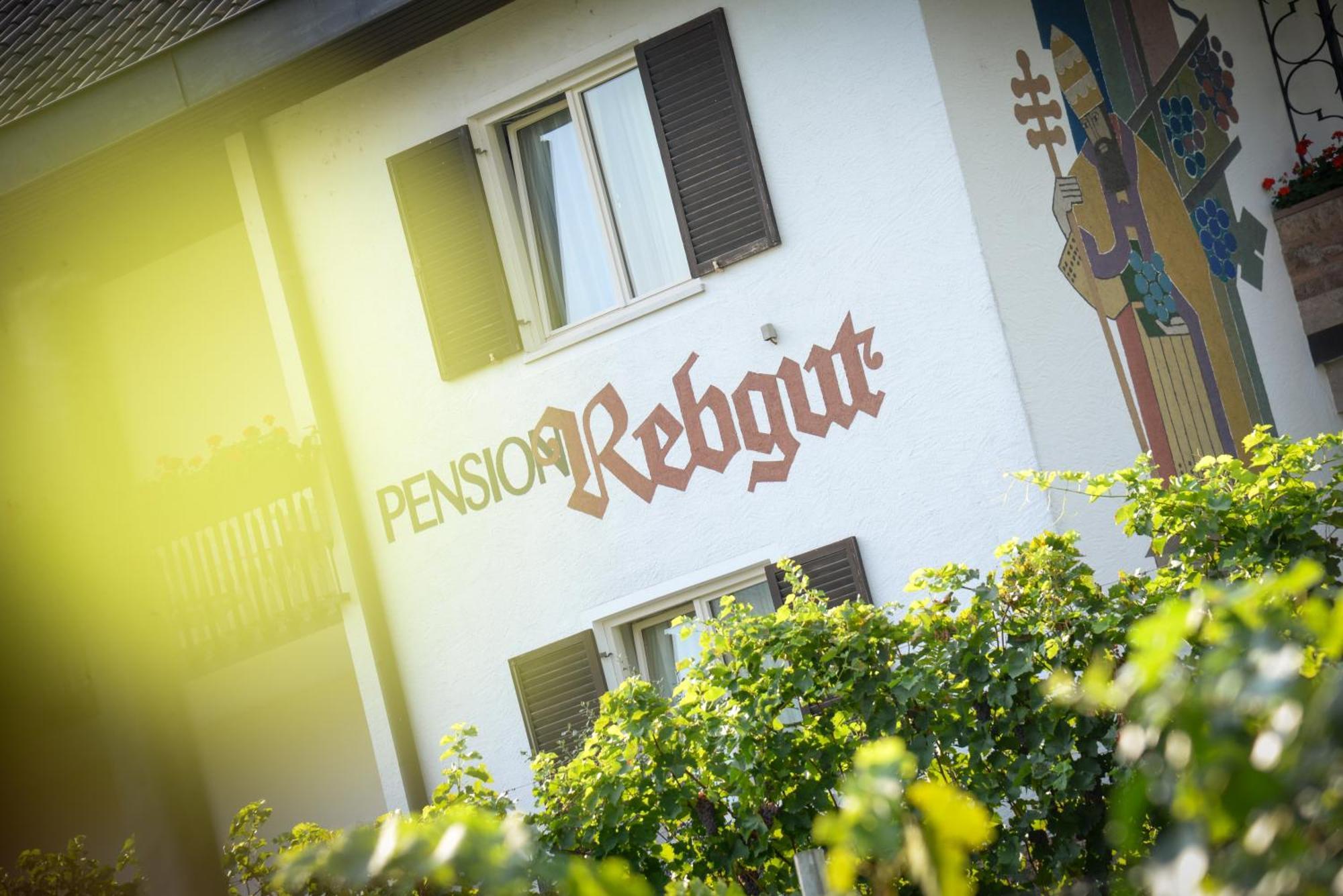Pension Rebgut Bed & Breakfast ลานา ภายนอก รูปภาพ